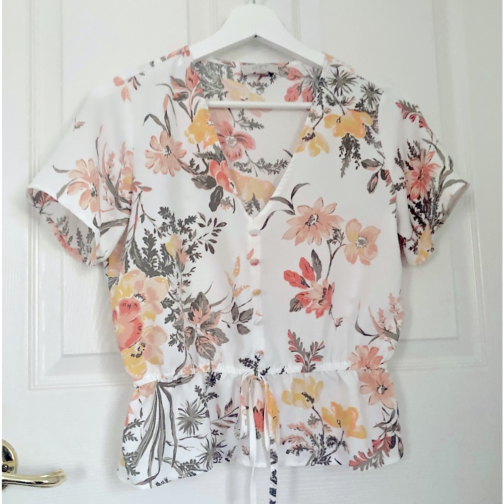 Loft Floral Blouse Size XSP fits like a S